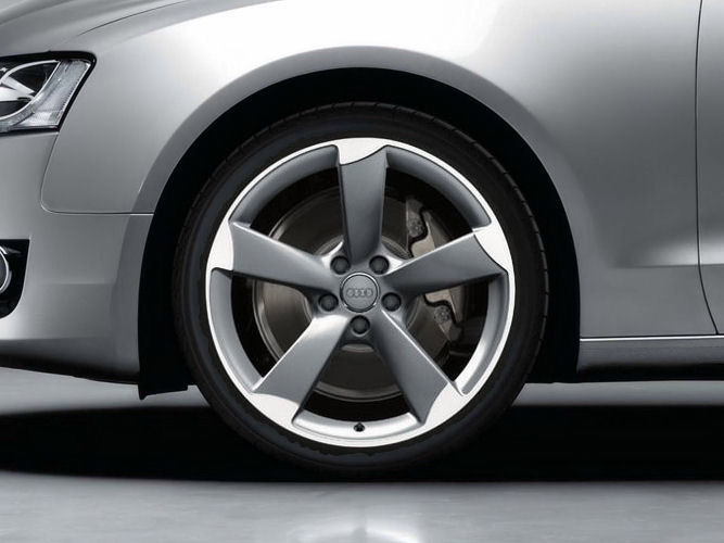 5-eget rotordesign, titaniumoptik (9J x 19"), Audi Sport